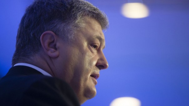 Эксперт объяснил, почему Порошенко стал инициатором телефонного разговора с Путиным