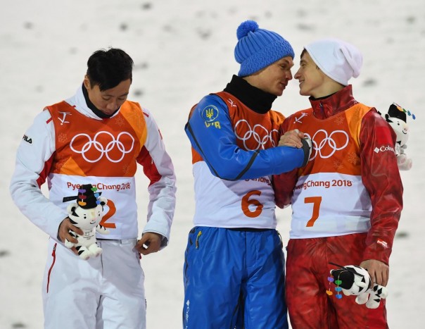 Под одним флагом