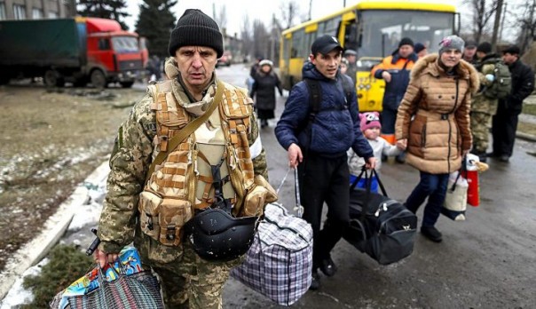 Беженцы стали массово возвращаться в ЛДНР из «украинского Донбасса»