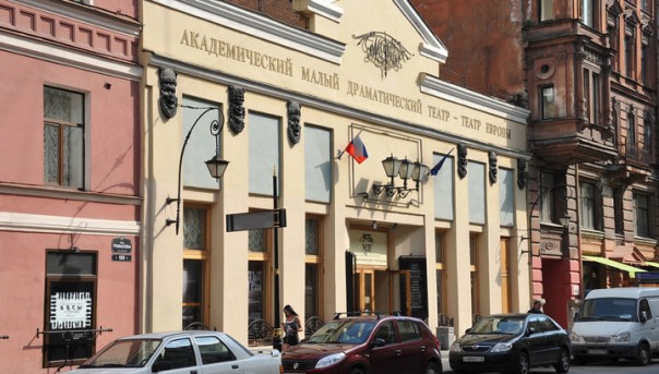 ФСБ задержала фигурантов дела о хищениях при строительстве петербургского Театра Европы