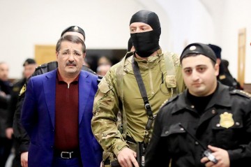 В Дагестане ФСБ проводит массовые аресты высших чиновников