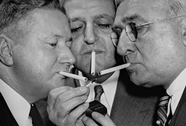 Трое от одной спички не прикуривают: суеверие или правда?