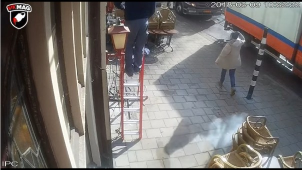 Взрыв в подземных коммуникациях Амстердама попал на видео