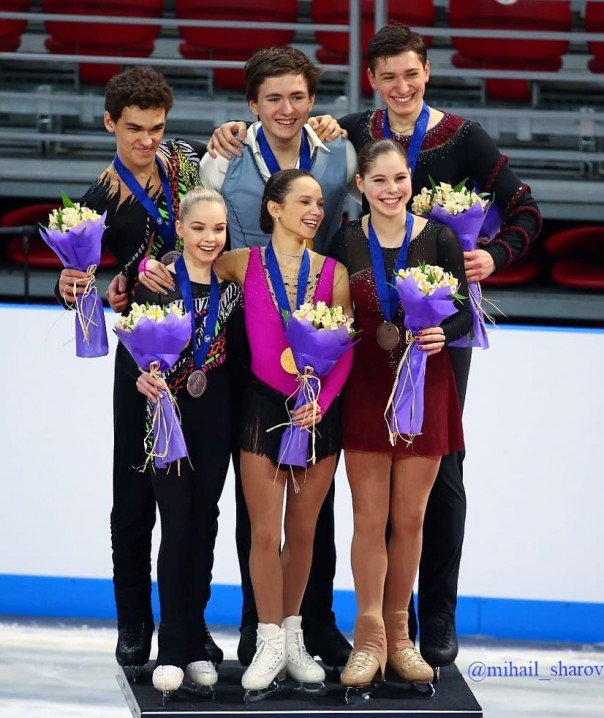 Сборная России по фигурному катанию увозит всё золото ЧМ - 2018 среди юниоров!