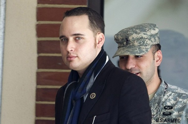 Умер хакер, выдавший властям США Челси Мэннинг