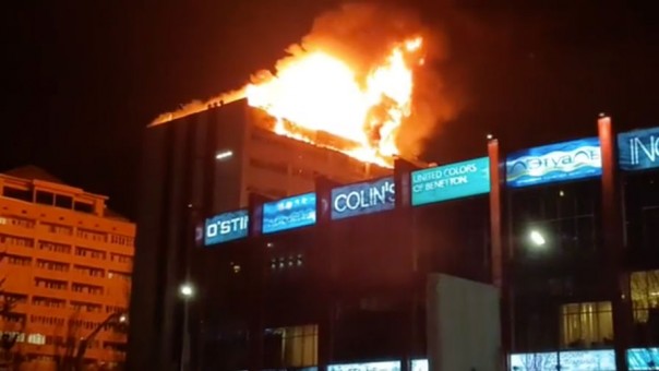 В Грозном загорелся 12-этажный жилой дом