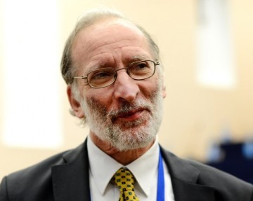 Политолог: Киев может атаковать Донбасс накануне ЧМ по футболу в России