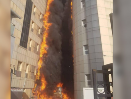 В Стамбуле полыхает многоэтажная больница