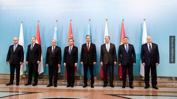 Лавров рассказал о принципиальной оценке Советом глав МИД ШОС ударов США по Сирии