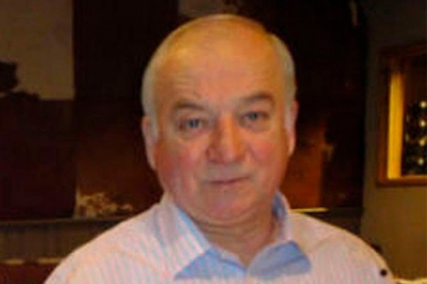 Times: Скрипалям предложат жить в США под новыми именами