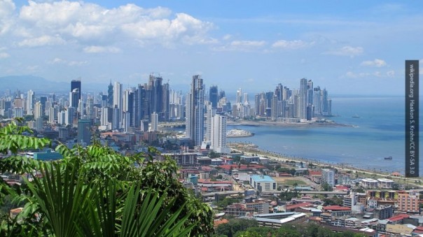 Курс венесуэльского боливара рухнул после разрыва с Панамой