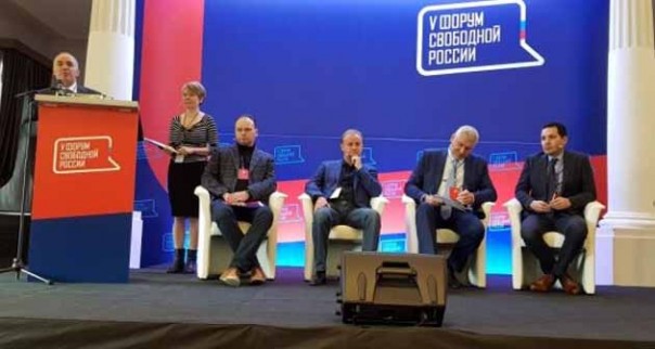 Страна охвачена серой и аморфной массой, которую возглавляет Путин