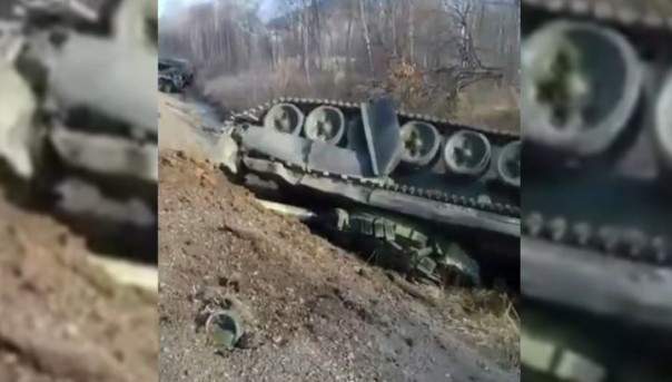 Военнослужащие потеряли танк Т-72 на дороге в Хабаровском крае