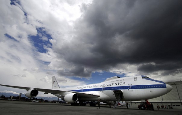 «Больно и дорого». Титановые антисанкции ударят по Boeing и США