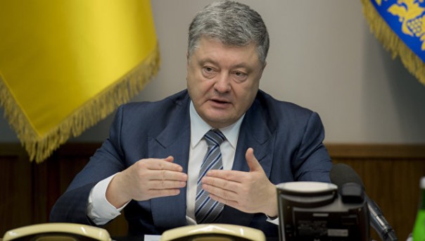 Порошенко предложил лишать гражданства Украины получивших гражданство России в Крыму