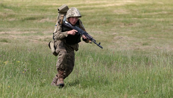 Украинцы высмеяли заявление Порошенко об "одной из самых эффективных армий"