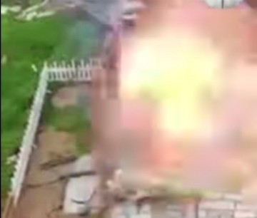 В Дербенте боевик ИГИЛ пытался зарезать ножом УАЗ Патриот