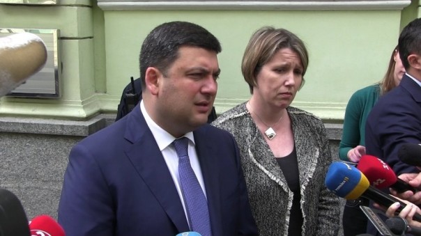 Нужны инвестиции: премьер-министр Украины рассказал о «колоссальном» долге страны