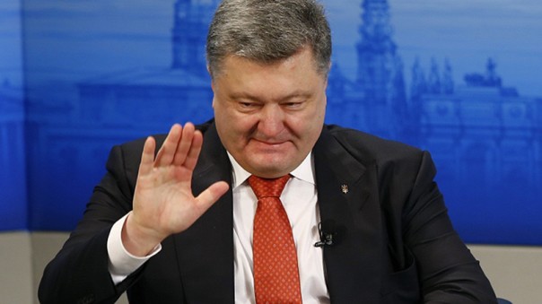 Порошенко в Германии накормили рагу из бычьего хвоста