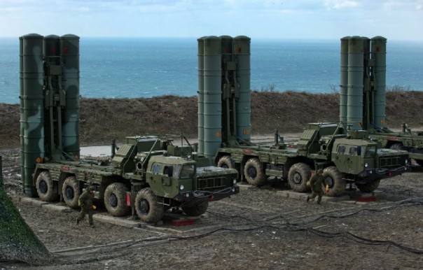 Россия поставила в Китай в полном составе первый полковой комплект С-400