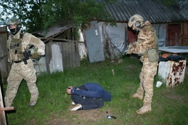 Киностудия «сБ/У XXI century of stupid production» представляет острожюжетный фильм: "Похищение селюка ФСБшниками"