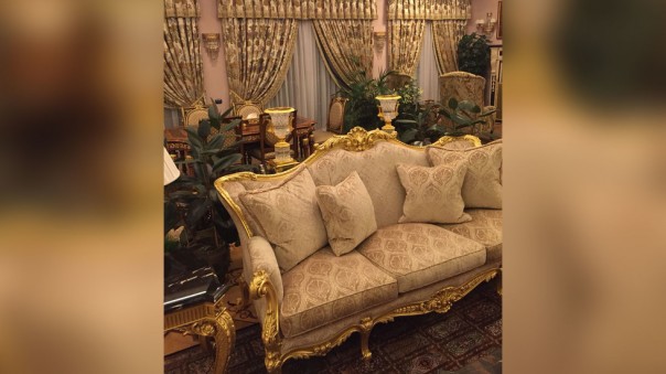 Следственный комитет РФ задержал экс-замминистра культуры Пирумова по делу о хищении и показал кадры обысков у фигурантов