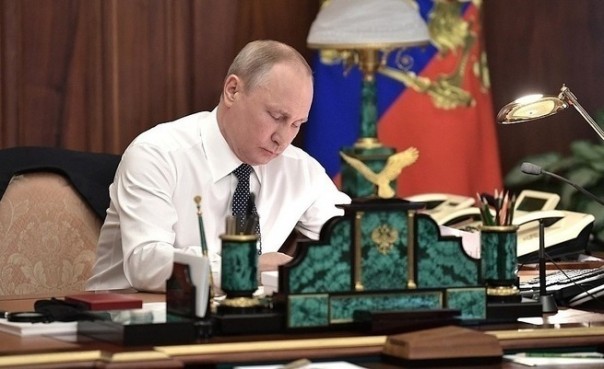 Владимир Путин: подписал указ о создании некоммерческой организации "Россия - страна возможностей".