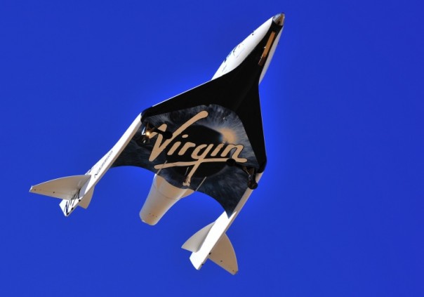 Virgin Galactic успешно испытала туристический космический корабль
