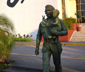 Че – 90 лет: зачем опять стреляют в «бога революции»? Владимир Скачко