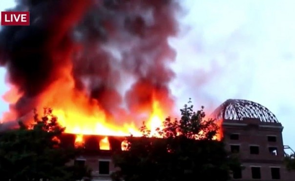 Масштабный пожар в Каменце-Подольском | Произошёл крупный пожар в торговых рядах на Ярославском шоссе