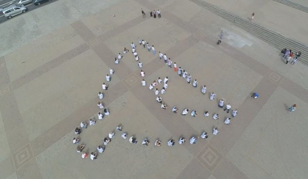 На Донбассе идёт война... В Донецке отметили Международный день невинных детей-жертв агрессии