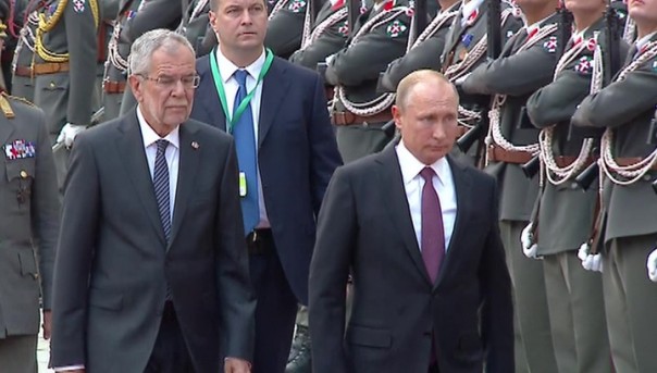 Президент России прибыл в Австрию