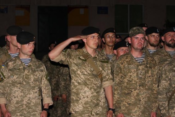 В Николаеве двое пьяных морпехов избили волонтера ВСУ