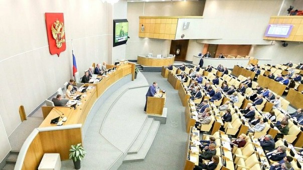 Правительство вносит в Госдуму законопроект о пенсионной реформе | Медведев подписал распоряжение о внесении в Госдуму законопроекта о повышении НДС