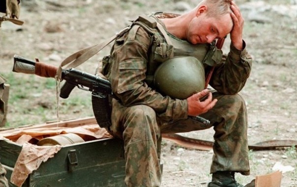 На военном полигоне под Одессой произошел конфликт: нескольких десятков вооруженных неизвестных угрожали расправой военным и работникам прокуратуры