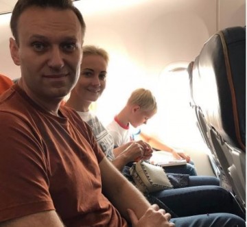 «Тернистый» путь Навального: из СИЗО заграницу