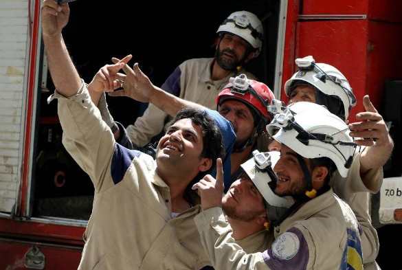 Боевики «Джабхат ан-Нусры»*  убили активиста «Белых касок» [18+]