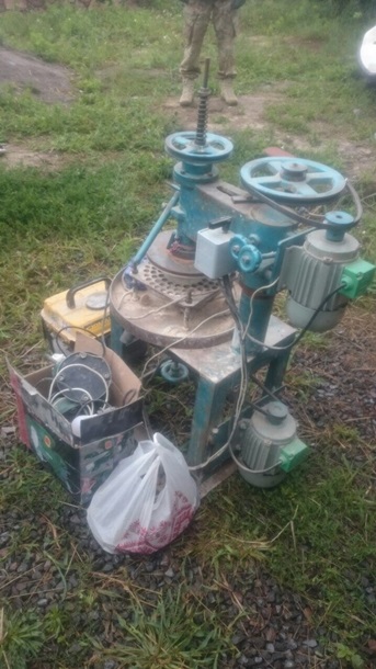 Цепные псы хунты продолжают наносить удары по экономике "Янтарной Народной Республики"