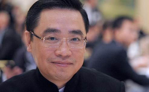 Китайский владелец группы HNA Ван Цзянь разбился насмерть во Франции