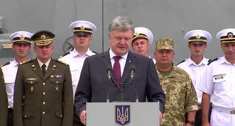 "Сало уронили". Как Порошенко маргинализирует армию. Андрей Бабицкий
