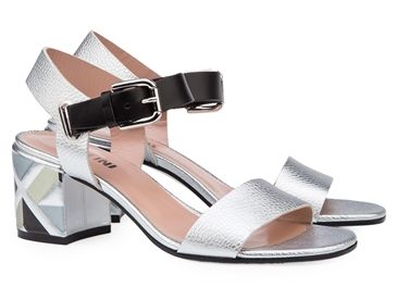 Стильная женская летняя обувь от бренда Pollini