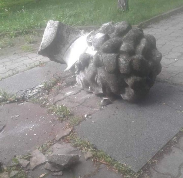 Во Львовской области неизвестные разбили памятник Пушкину
