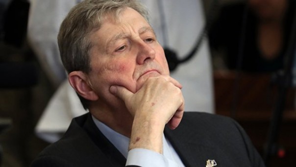 Американский сенатор сравнил российские власти с мафией