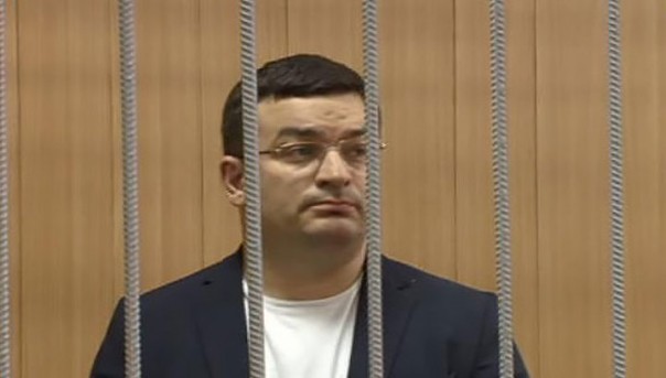 Замдекана юрфака МГУ обвиняют в мошенничестве на 39 миллионов