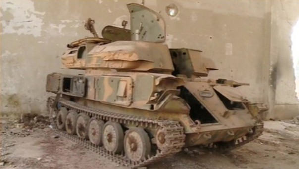 Сирийское примирение: боевики сдают танки