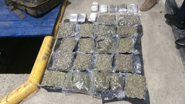 У гражданина Украины изъяли на границе партию наркотиков | Украинец пытался сдать трех девушек в секс-рабство