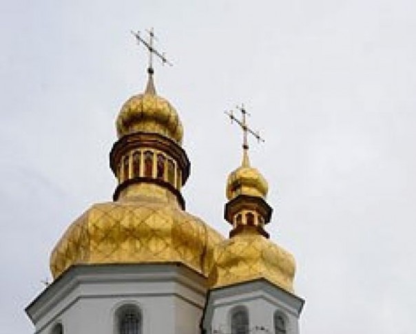 "Связали, пытали слезоточивым газом, били и требовали деньги". В Черниговской области напали на дом священника