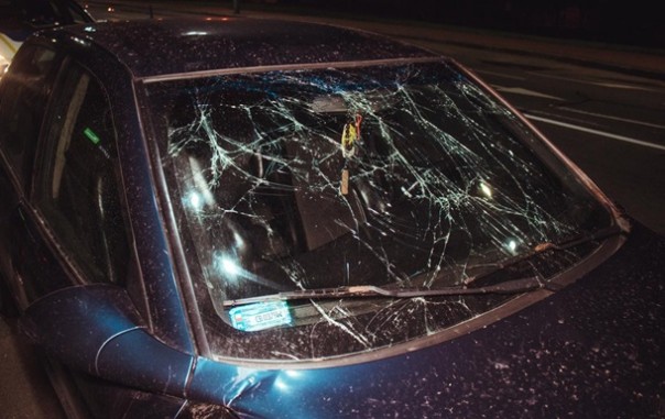 В Киеве пьяные пассажиры авто подрались с полицией