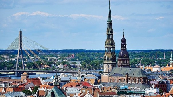 Латвия будет дробить нас: кому угрожают воинственные клоуны. Ирина Алкснис