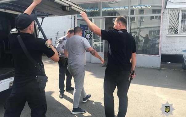 В Днепропетровске полиция задержала киднепперов с мужчиной в багажнике